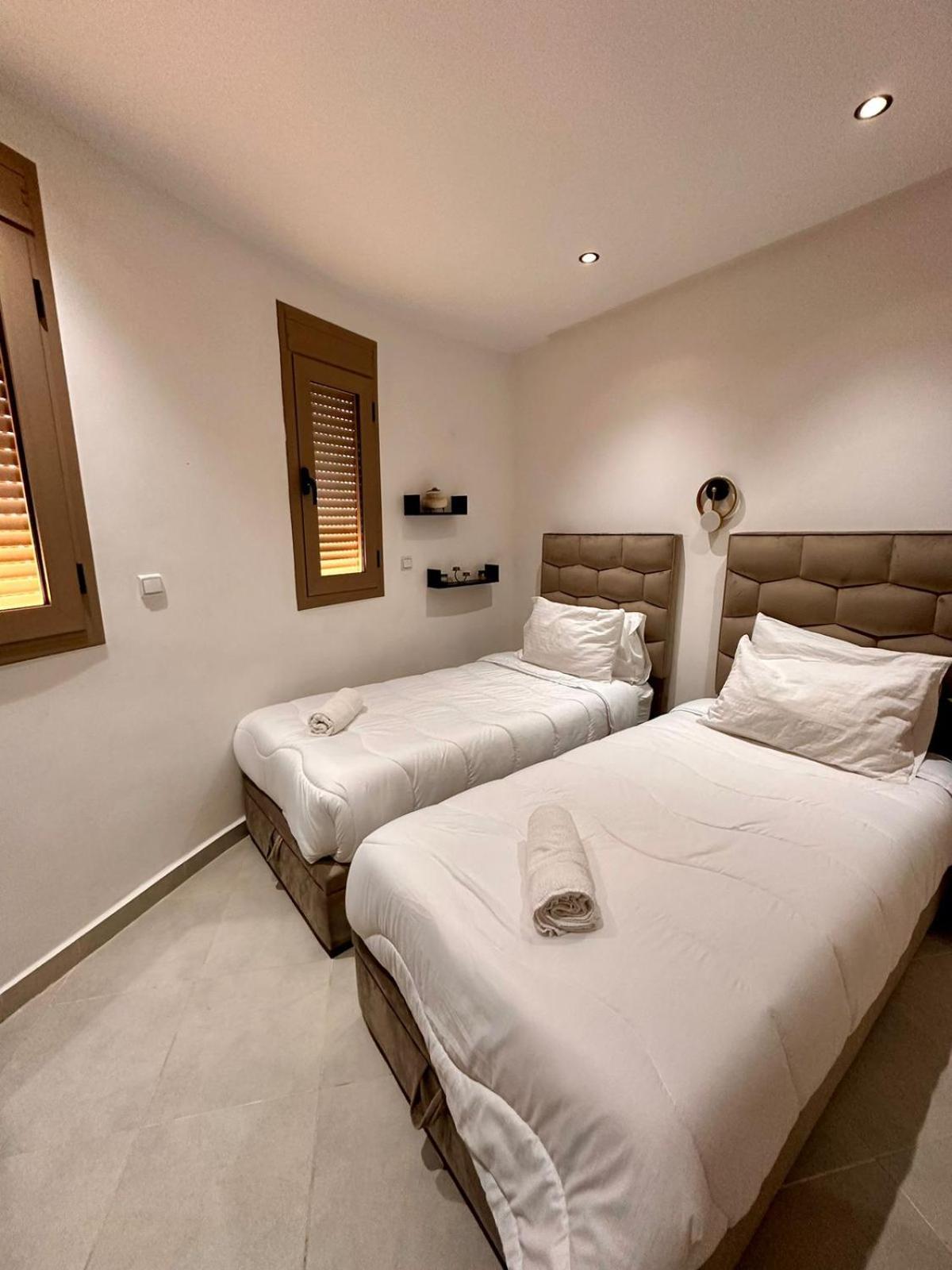 Appart Neuf Lumineux Climatise 1Ere Etage Tangier Exterior photo