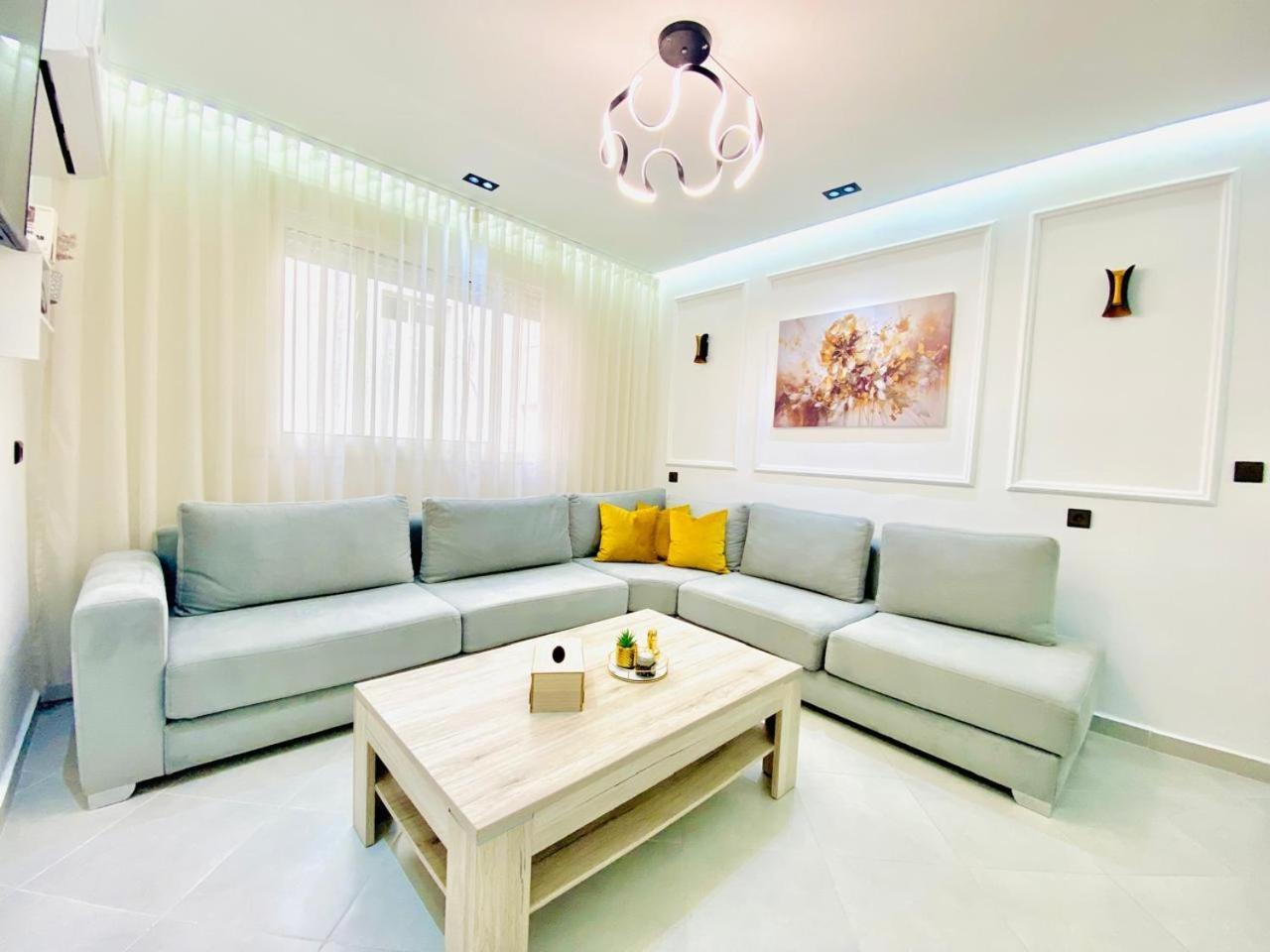 Appart Neuf Lumineux Climatise 1Ere Etage Tangier Exterior photo